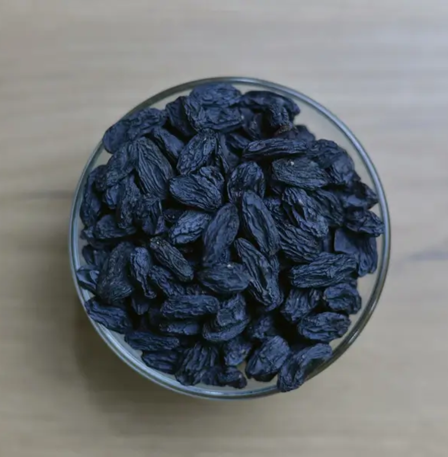 Dry Black raisins in Trichy | Sivagire Traders