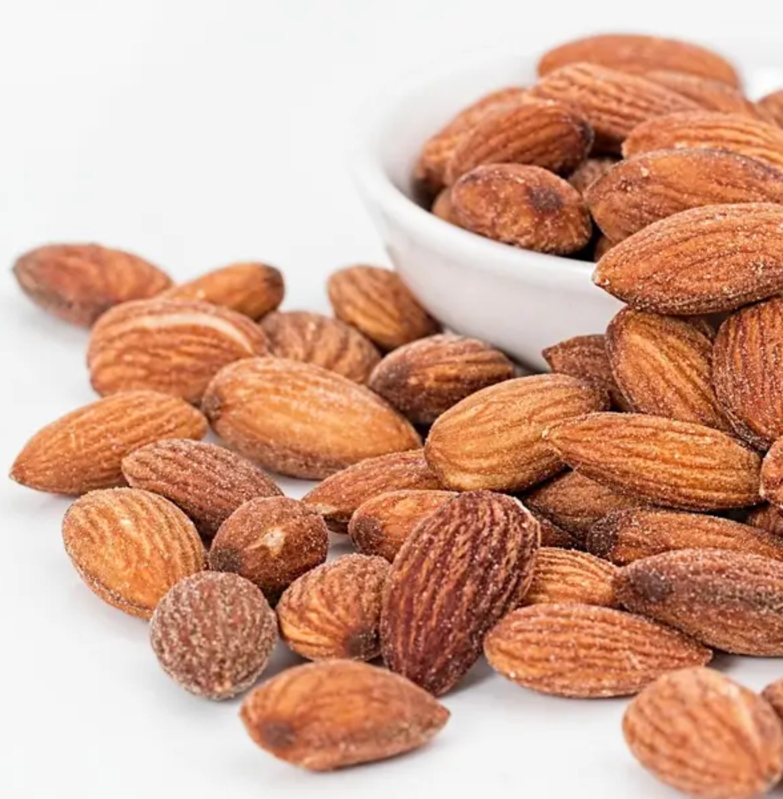 Roasted Almonds in Trichy | Sivagire Traders